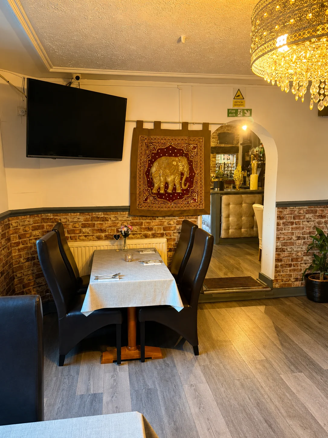Dining room at Tawan Chay with Thai elephant wall art